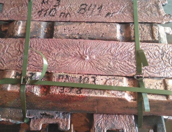 Чушка бронзовая литая БрА11Ж6Н6 ГОСТ 493-79 фото