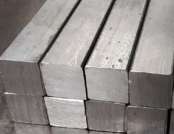 Поковка титановая квадратная ОТ4-1 101 мм ОСТ 1 90000-70 фото
