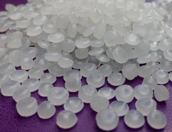 Полиэтилен гранулированный газофазный 276-75 ГОСТ 16338-85 фото