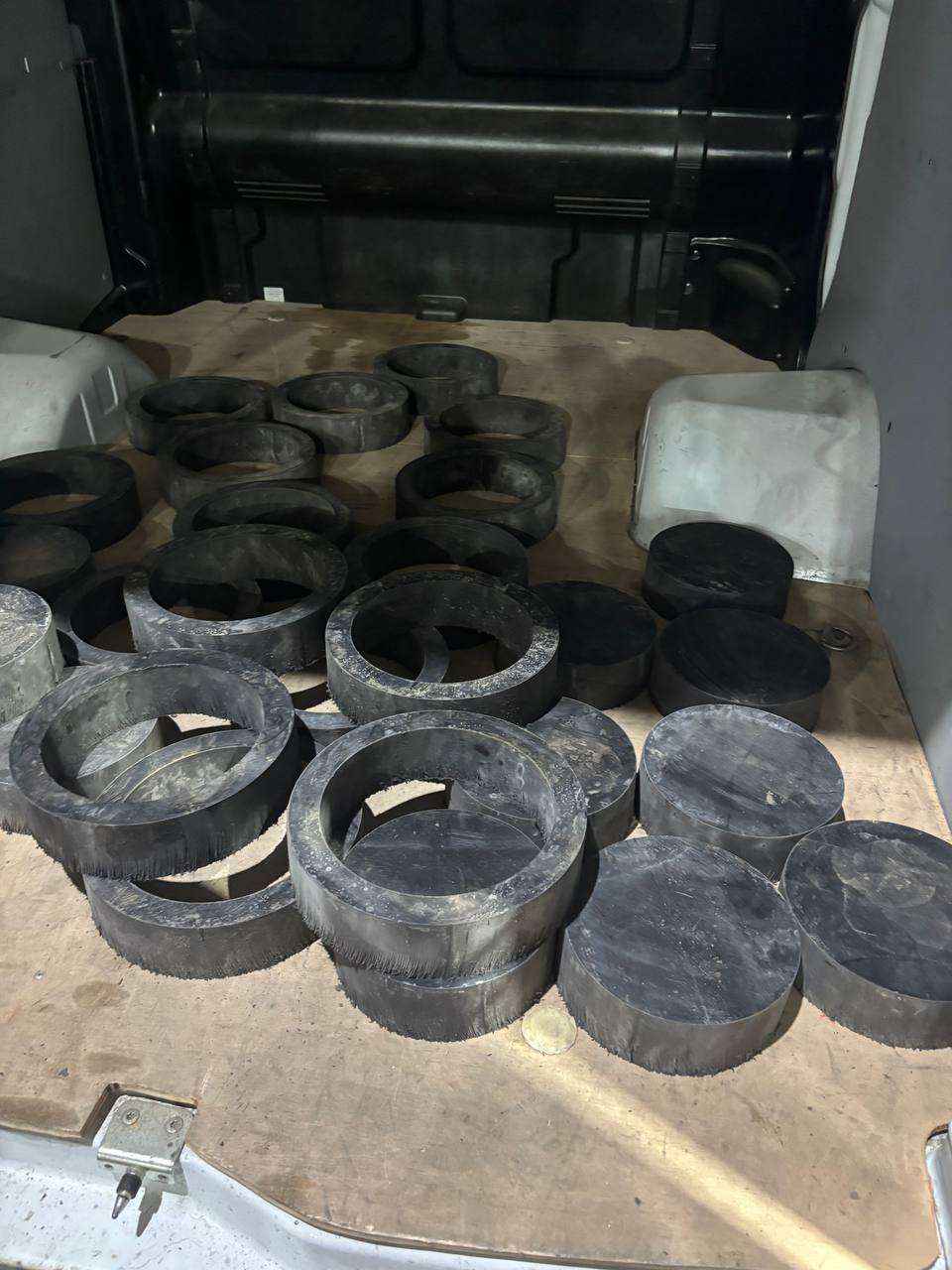 Гидрообразивная резка ПНД